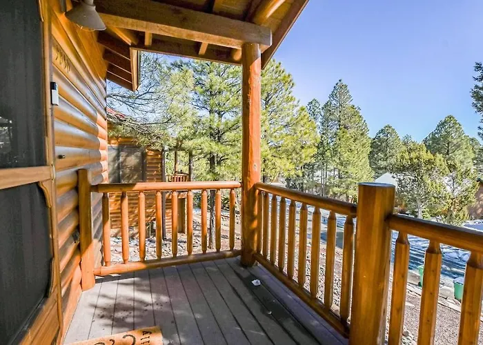 Rodeo In The Pines, 5 Minutes Away Restaurants, And Lakes And Hiking